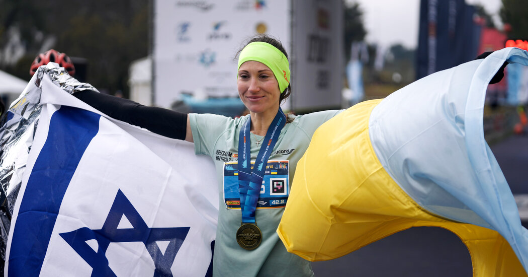 kudus-maratonunda-kadinlar-yarisini-ukraynali-multeci-kazandi-CgfrjaUO.jpg