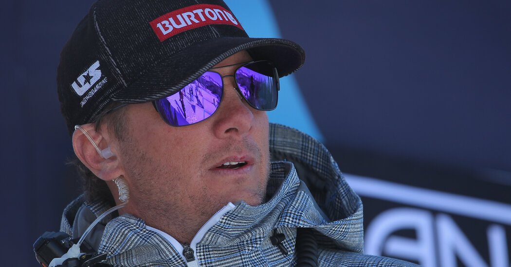 snowboard-antrenoru-yeni-cinsel-suistimal-suclamalariyla-karsi-karsiya-JS8VCAGT.jpg
