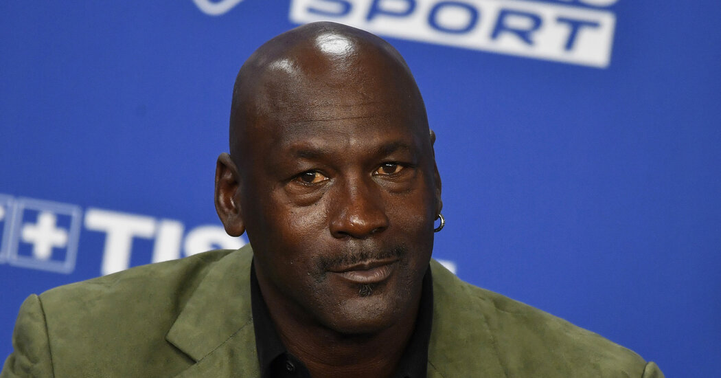michael-jordan-charlotte-hornetsteki-cogunluk-hissesini-satacak-M7gz9I3j.jpg