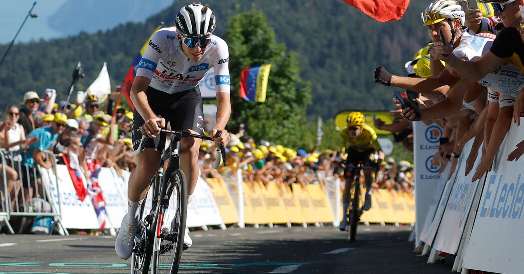 pogacar-tour-de-franceda-vingegaardi-azar-azar-kazaniyor-vQueHJQ9.jpg