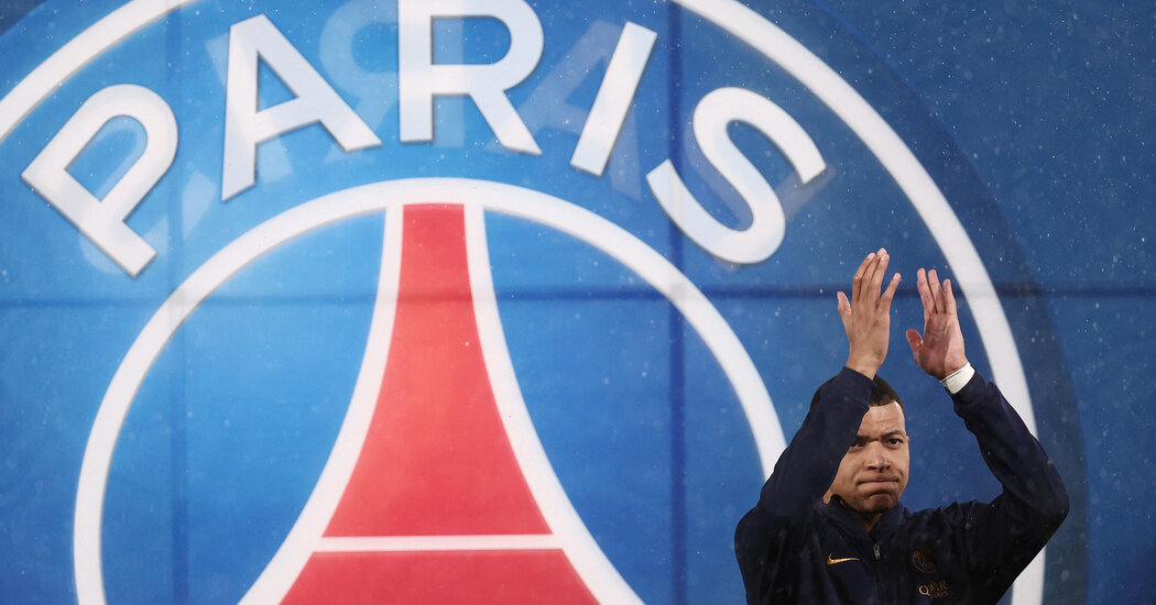 kylian-mbapp-psg-ve-sevgisiz-bir-evliligin-tehlikelileri-h3kWkYU4.jpg